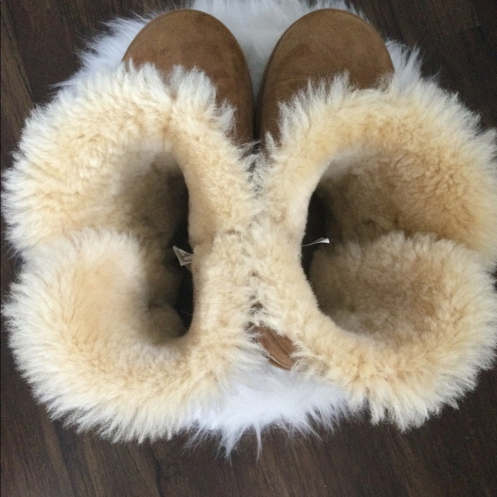 Beige UGG boots size 4